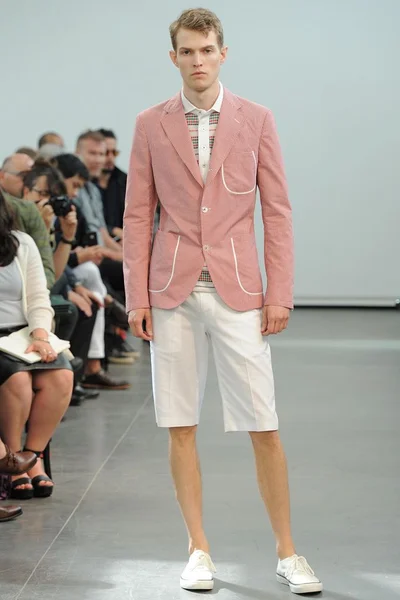 Look 37